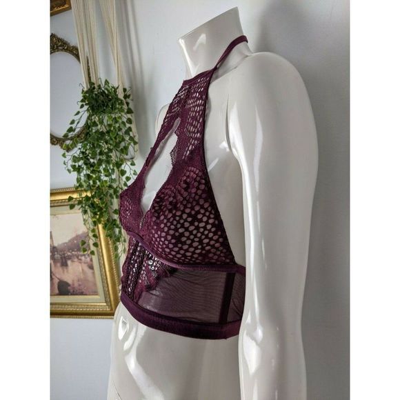Victoria's Secret Super Sexy Bralette key hole lace halter top size XS purple - Picture 5 of 8